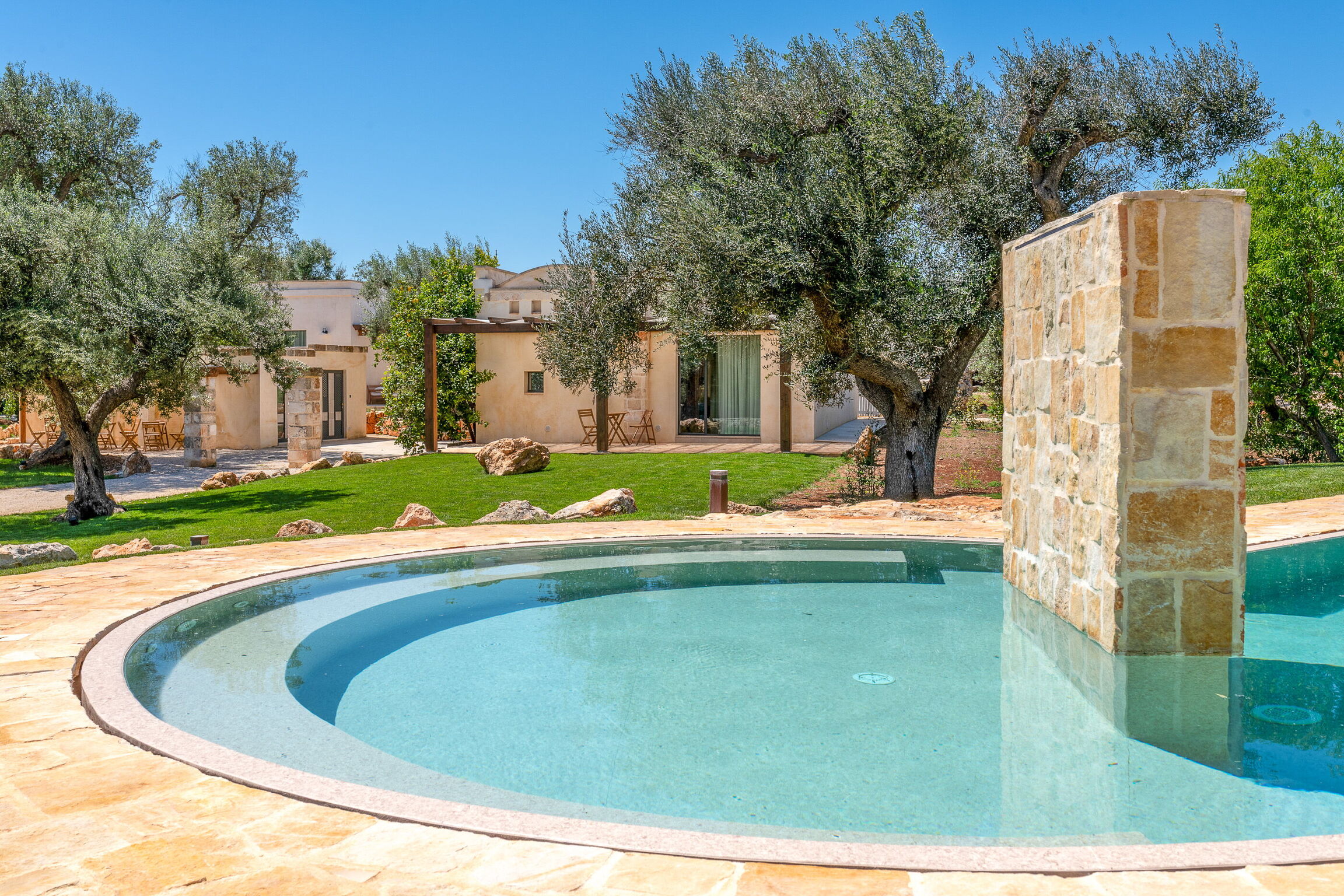 Trulli Villa with Modern Amenities in Puglia