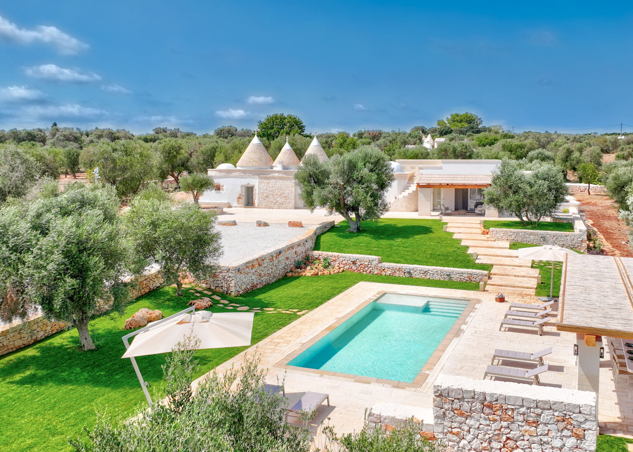 Charming Trullo with Garden in Puglia
